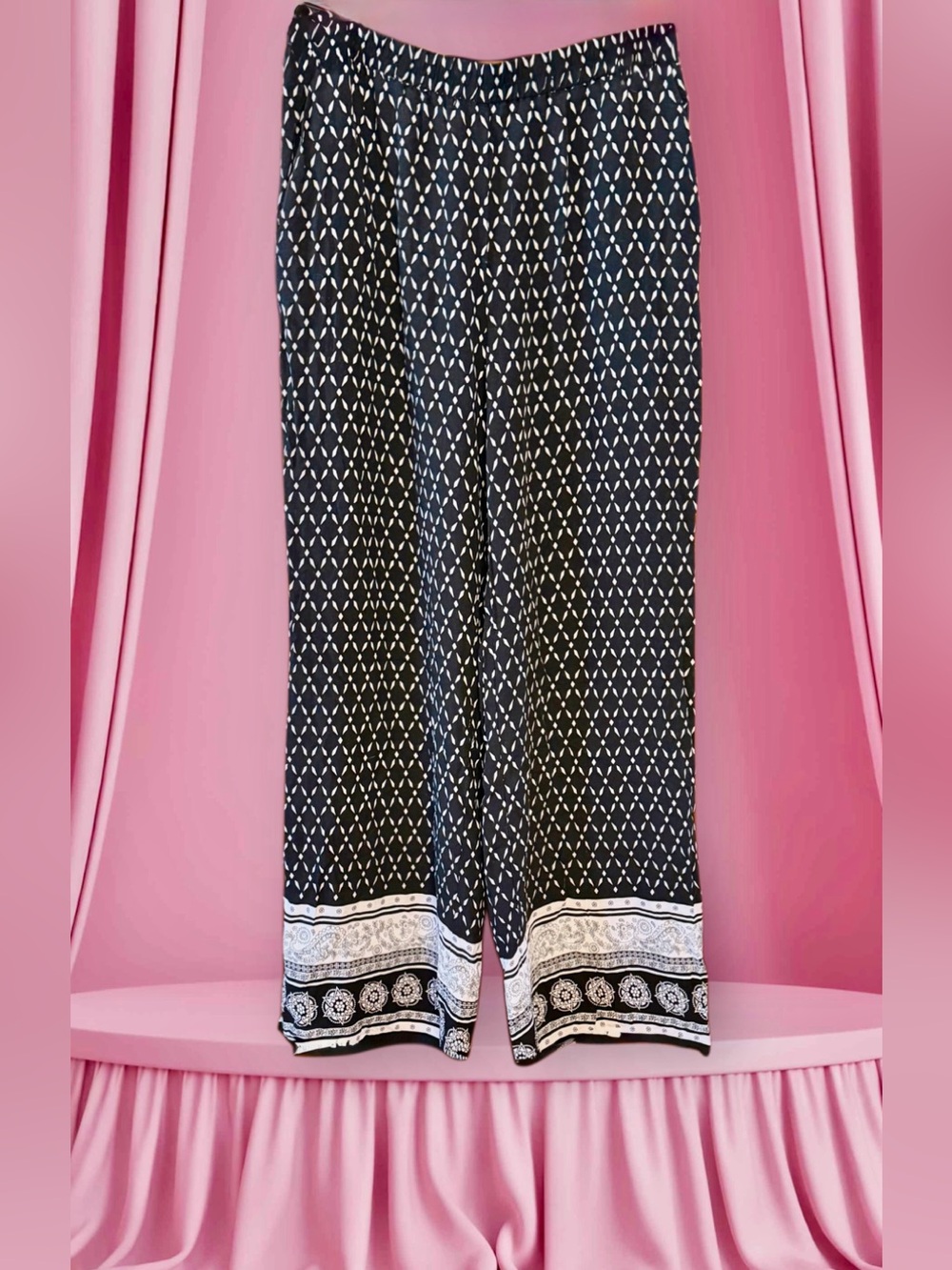 H&M ❤️ Coachella Black Wide-Leg Printed Pants with Border Hem size 10